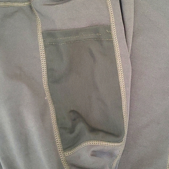 2 pc Athleisure Activewear Set - Picture 10 of 12